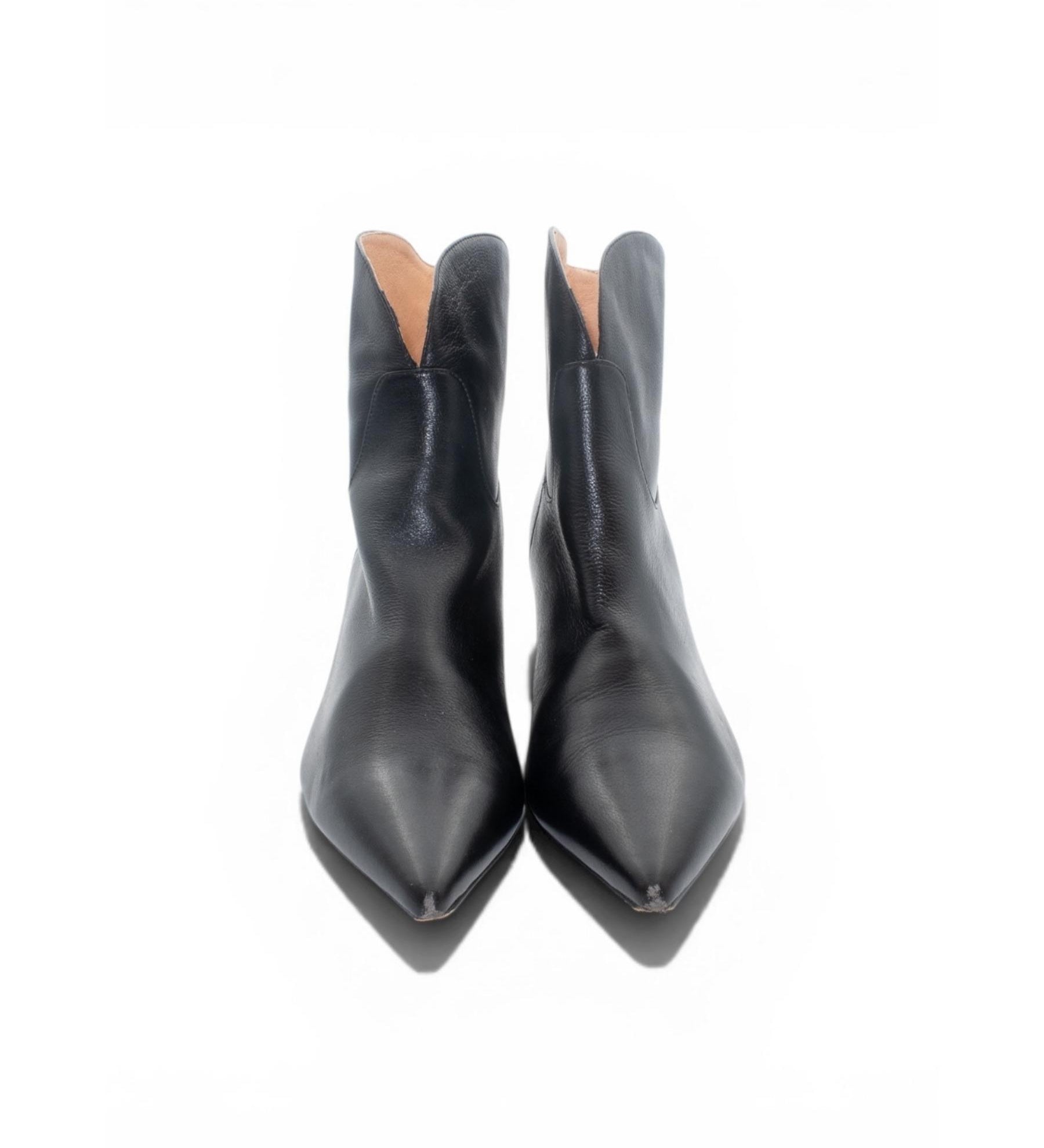 La Tribe Pointed Toe Ankle Boots