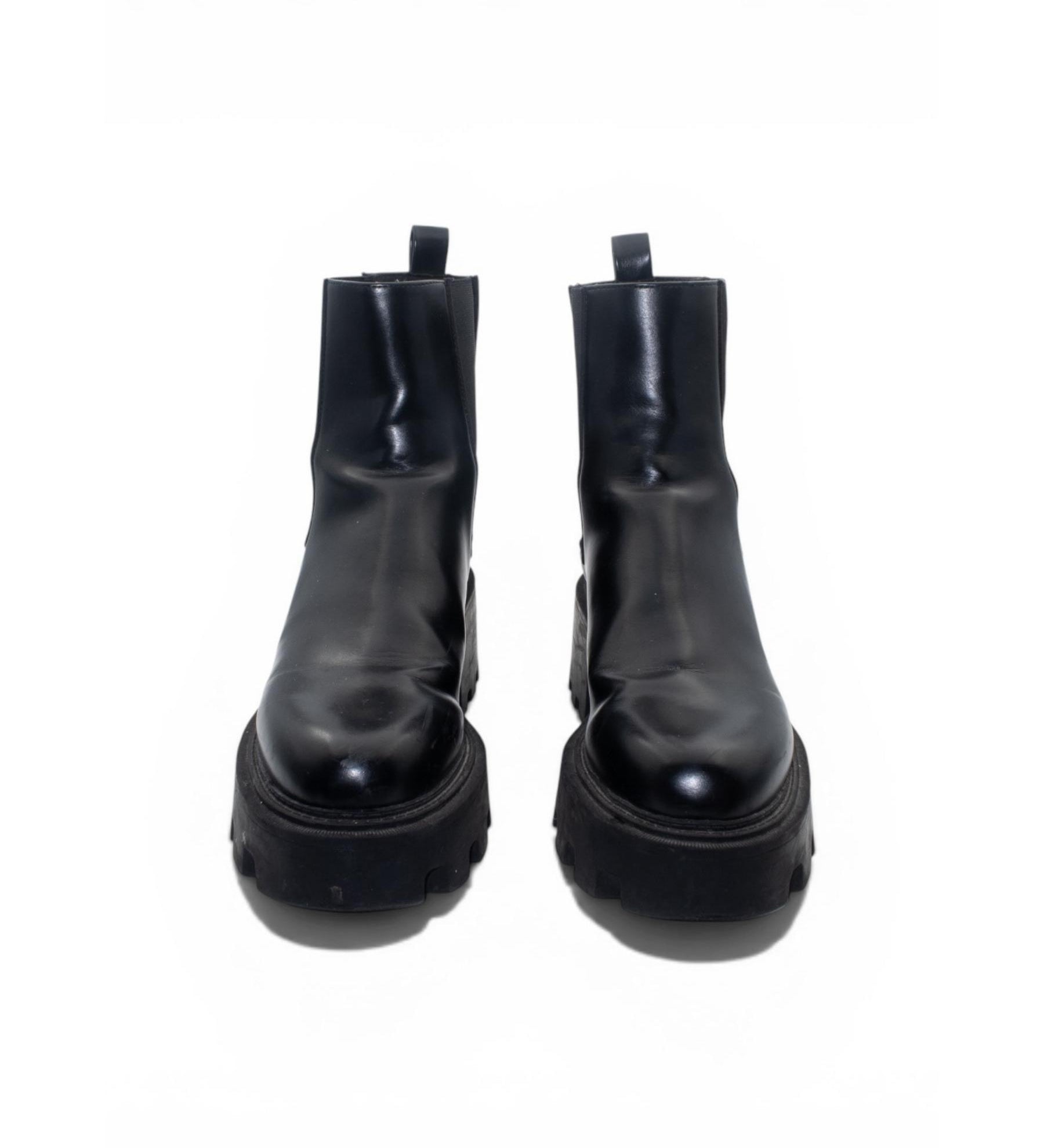 Zara Black Chunky Stud Detail Boots